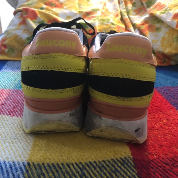 ✨Excellent Condition✨ Saucony Shadow Women’s Sneakers - W12/M9 - Picture 6 of 9